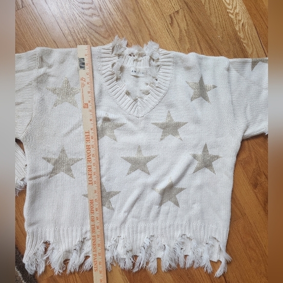 Distressed gold star sweater size m/l oversized boho boutique brand - Picture 2 of 8